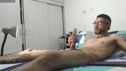 Snapshot of th_russ chatting on 02-11-26, 06:35 INSTAGRAM Th1rss online show from 02-11-26, 06:35