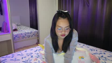AbbieThai  online show from 12-11-24, 02:11