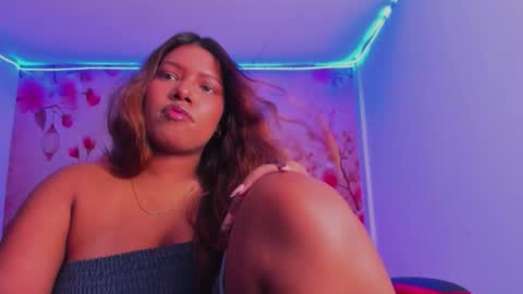 Andreina online show from 10-04-25, 03:37