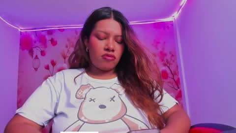 Andreina online show from 11-01-25, 04:25