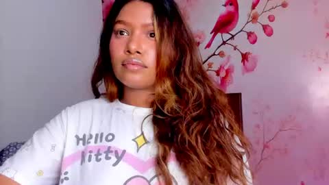 Andreina online show from 06-15-26, 05:09
