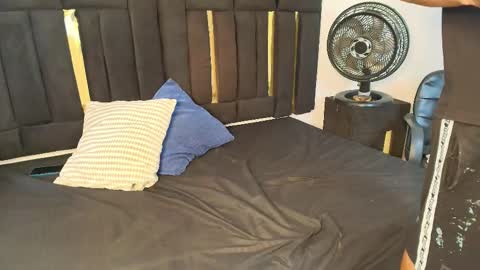 T H A I S  online show from 03-19-26, 09:30