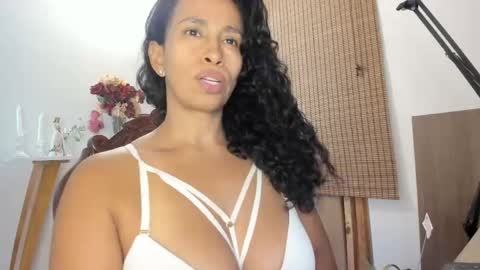 Thalia Gomex online show from 09-10-25, 09:37