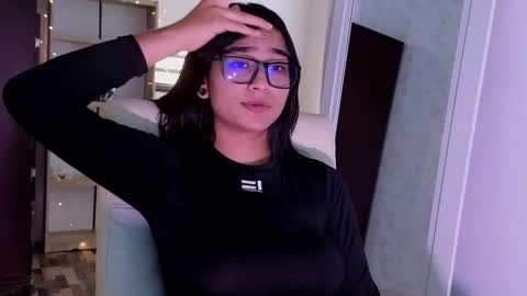 thalia  online show from 12-10-24, 04:38