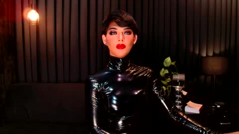 Thalia Saint online show from 01-07-25, 09:07