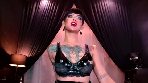 Thalia Saint online show from 06-19-26, 09:51