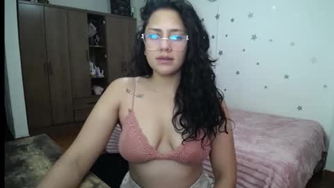 Snapshot of thaliacooper chatting on 02-08-26, 04:27 online show from 02-08-26, 04:27