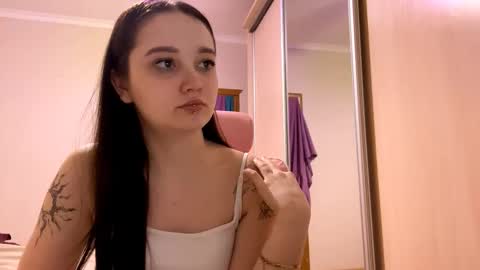 Yumi online show from 03-04-26, 02:23