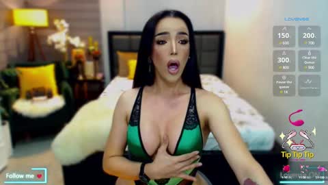 Snapshot of thaliasexgoddess chatting on 12-26-24, 05:04 T H A L I A online show from 12-26-24, 05:04