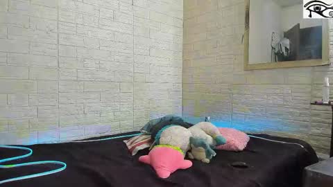 Thalia   online show from 11-29-25, 07:50