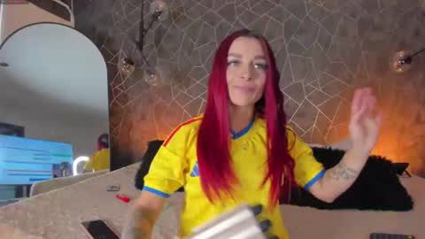 THALIRA ANGELS online show from 06-17-26, 06:20