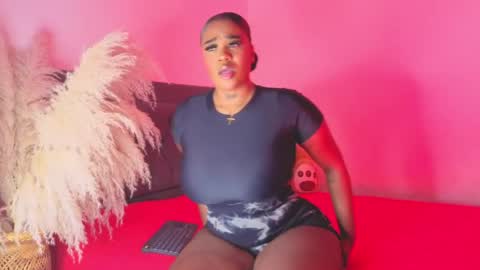 Snapshot of thalyanna_ebony chatting on 05-01-26, 05:23 thalyanna_ebony online show from 05-01-26, 05:23