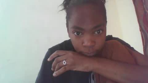 thalyra online show from 04-21-26, 02:26