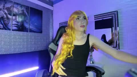 thamara_roberts online show from 04-18-26, 01:59