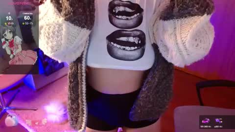 Snapshot of thamarajane1 chatting on 12-05-24, 10:45 online show from 12-05-24, 10:45