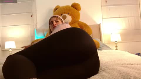 Snapshot of thamarajane1 chatting on 01-03-25, 11:23 online show from 01-03-25, 11:23