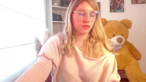 Snapshot of thamarajane1 chatting on 01-14-25, 08:26 online show from 01-14-25, 08:26