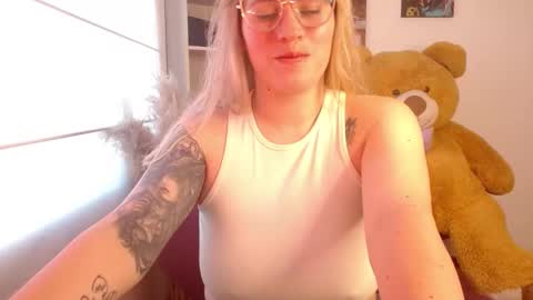 Snapshot of thamarajane1 chatting on 01-16-25, 08:36 online show from 01-16-25, 08:36