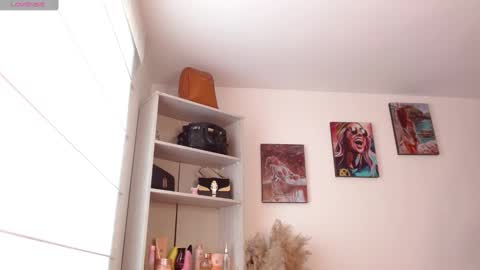 Snapshot of thamarajane1 chatting on 02-04-25, 03:15 online show from 02-04-25, 03:15