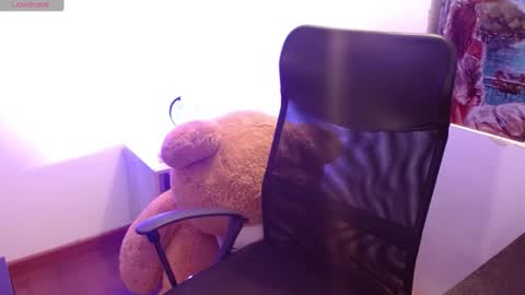 Snapshot of thamarajane1 chatting on 02-18-25, 03:43 online show from 02-18-25, 03:43