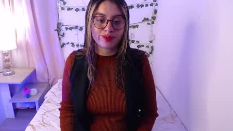 Snapshot of thamarajane1 chatting on 09-29-25, 09:14 online show from 09-29-25, 09:14