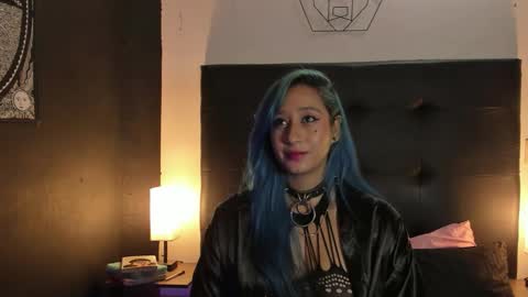 Snapshot of thamyjade chatting on 10-27-25, 02:37 Thamy online show from 10-27-25, 02:37