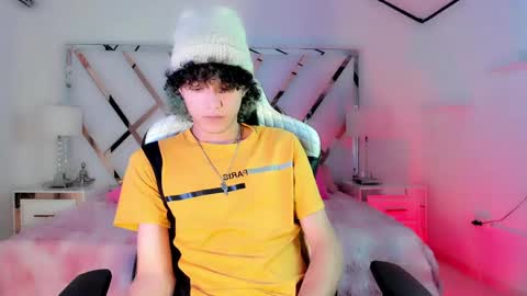 thanier_18 online show from 05-06-26, 07:19