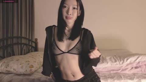 Snapshot of thanos_world1321002 chatting on 09-10-25, 10:21 thanos_world1321002 online show from 09-10-25, 10:21