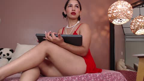THAYSSA ROSS online show from 12-29-24, 12:55