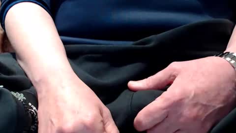 Snapshot of the1pocketrocket chatting on 12-12-24, 08:32 the1pocketrocket online show from 12-12-24, 08:32