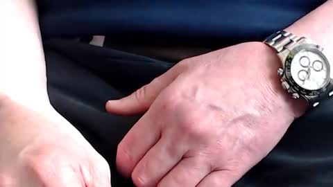 Snapshot of the1pocketrocket chatting on 12-14-24, 01:05 the1pocketrocket online show from 12-14-24, 01:05