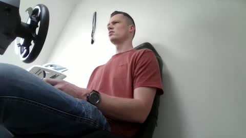 Snapshot of the___rocky200 chatting on 11-06-25, 09:32 Dennis online show from 11-06-25, 09:32