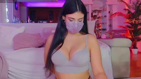 Snapshot of the__sabenna chatting on 04-01-26, 03:31 Madina online show from 04-01-26, 03:31
