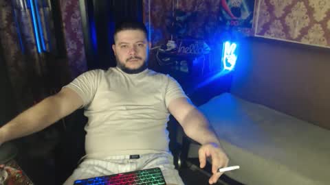 Snapshot of the_avengersgth chatting on 05-01-26, 01:43 thor lord online show from 05-01-26, 01:43