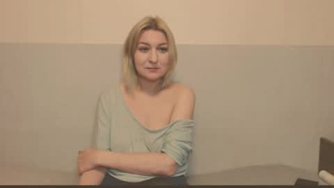 Snapshot of the_basic_instinctt chatting on 12-02-25, 06:25 Eva online show from 12-02-25, 06:25