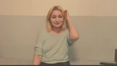 Eva online show from 05-20-26, 02:45