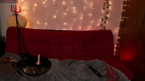 Snapshot of the_crazy_latina chatting on 05-16-26, 12:18 Giovanna online show from 05-16-26, 12:18