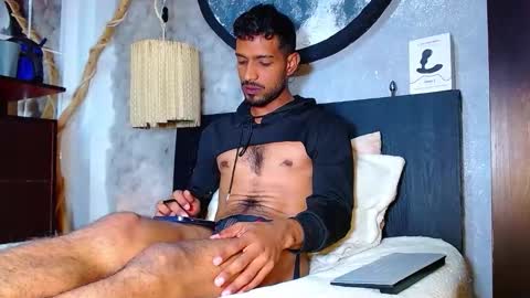 the dog lian online show from 11-12-25, 03:01