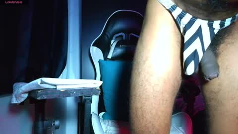 Snapshot of the_dog_lian chatting on 05-02-26, 12:43 the dog lian online show from 05-02-26, 12:43