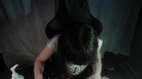 Snapshot of the_dough_nut chatting on 05-31-26, 06:53 The Dough-Nut online show from 05-31-26, 06:53