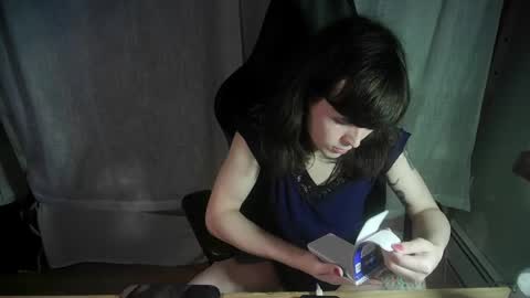 Snapshot of the_dough_nut chatting on 06-07-26, 05:00 The Dough-Nut online show from 06-07-26, 05:00