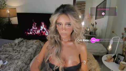 Snapshot of the_enchantressxx chatting on 02-10-26, 05:44 nabi butterfly online show from 02-10-26, 05:44