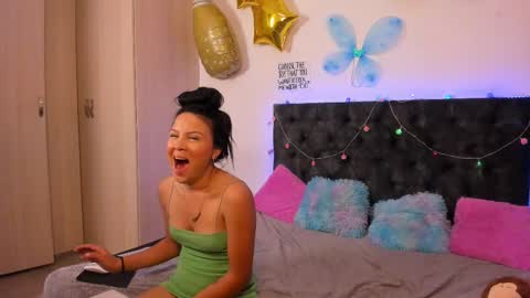 Snapshot of the_galactics_show chatting on 01-17-25, 02:28 Emily - April online show from 01-17-25, 02:28