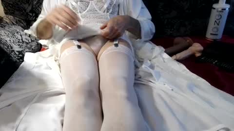 Snapshot of the_gentleman_xoxo chatting on 12-14-24, 08:40 Reggie online show from 12-14-24, 08:40