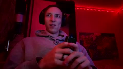 Snapshot of the_ginger_glows chatting on 11-09-25, 05:22 the_ginger_glows online show from 11-09-25, 05:22