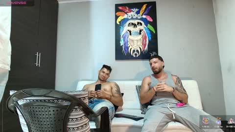 Snapshot of the_golden_boys chatting on 01-16-25, 12:45 SCOTT THEO KAMERON GENDERSON online show from 01-16-25, 12:45