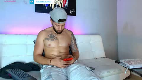 Snapshot of the_golden_boys chatting on 03-02-25, 01:15 SCOTT THEO KAMERON GENDERSON online show from 03-02-25, 01:15