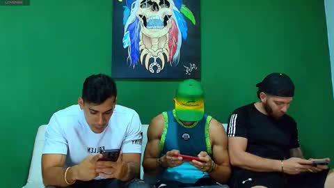 Snapshot of the_golden_boys chatting on 09-17-25, 02:35 SCOTT THEO KAMERON GENDERSON online show from 09-17-25, 02:35