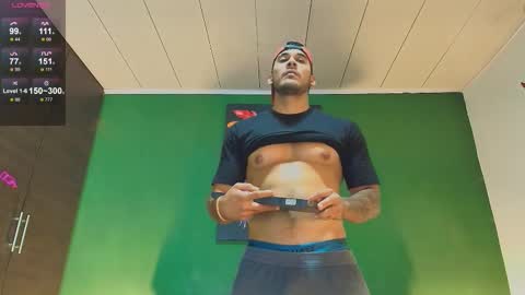 Snapshot of the_golden_boys chatting on 10-31-25, 12:22 SCOTT THEO KAMERON GENDERSON online show from 10-31-25, 12:22