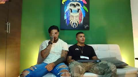 Snapshot of the_golden_boys chatting on 11-05-25, 01:27 SCOTT THEO KAMERON GENDERSON online show from 11-05-25, 01:27